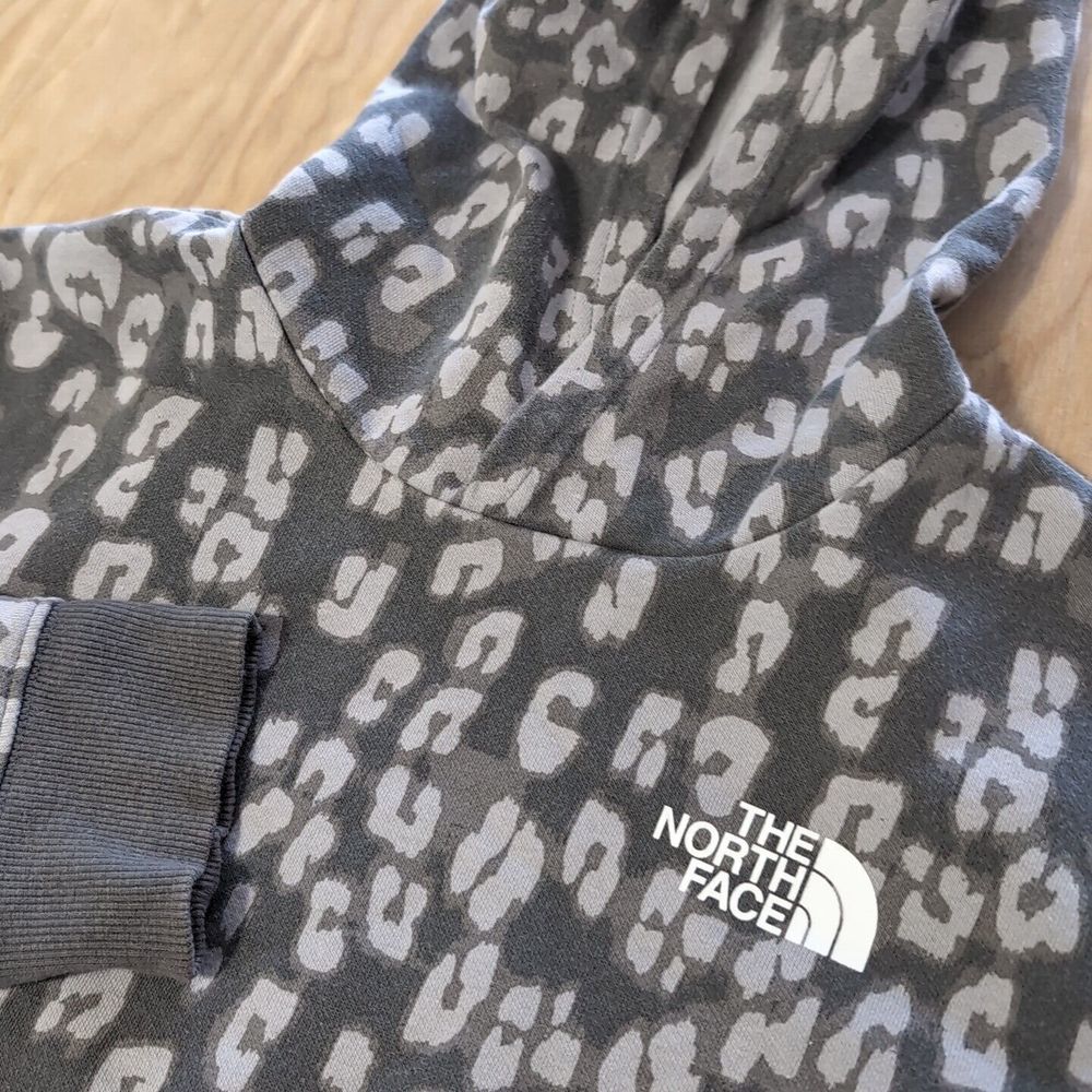 The North face Girls' XL Printed Camp Fleece Pullover‎ Hoodie Athletic